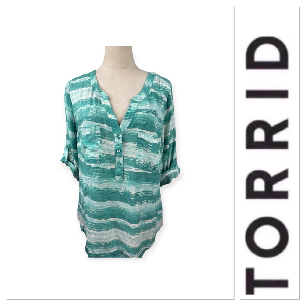 Torrid Harper Aqua challis top size 0-large/12